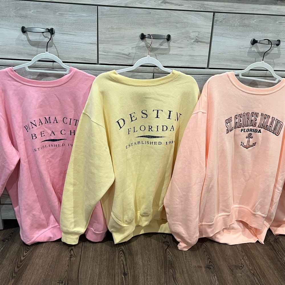 Oversized Beach Sweatshirt Bundle - image 2